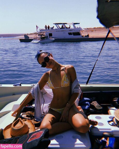 Meg DeLacy onlyfans nide