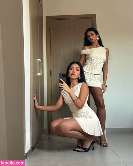 Iffat Marash onlyfans topless