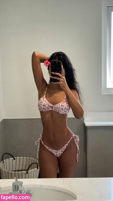 Iffat Marash onlyfans content