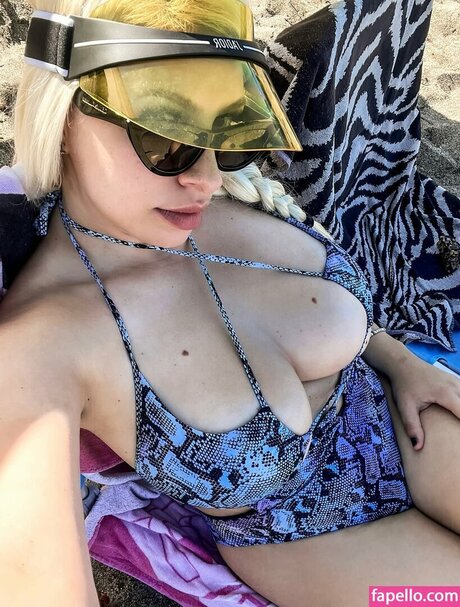 Carmen Caniglia naked onlyfans pics