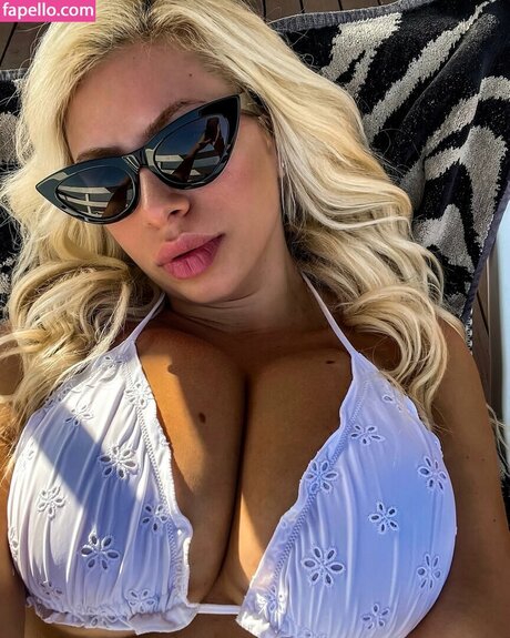 Carmen Caniglia onlyfans naked