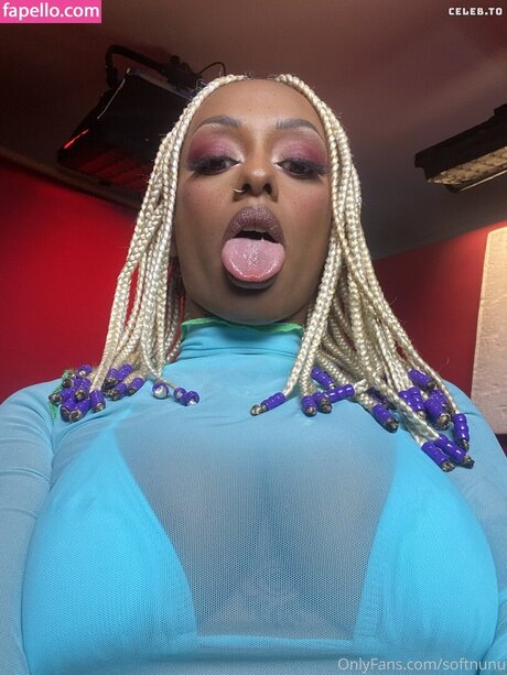 Nura Habib naked onlyfans pics