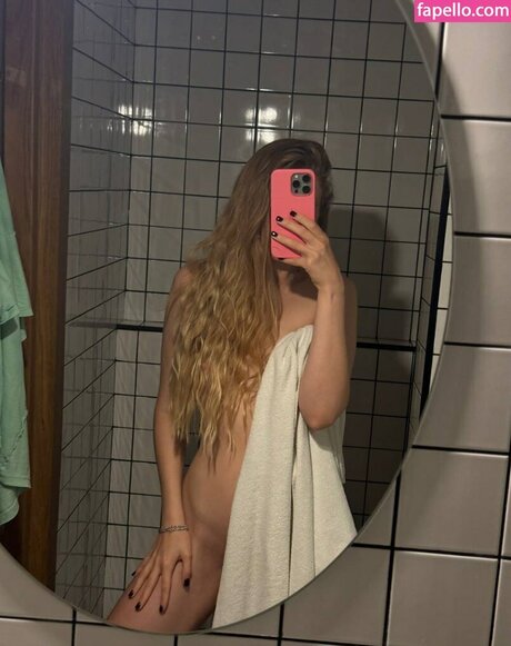 Tatianatkachuk nude leaked onlyfans