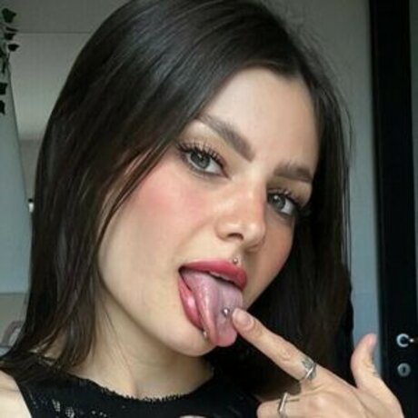 xoroxenne onlyfans images