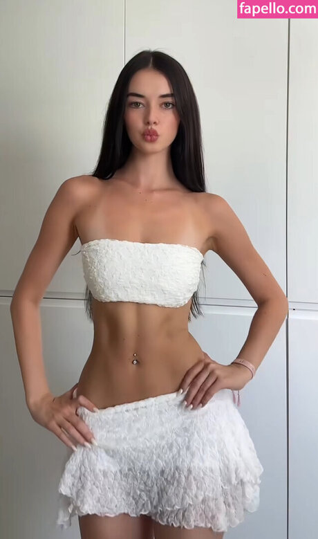 Chanel Soerholt onlyfans nude