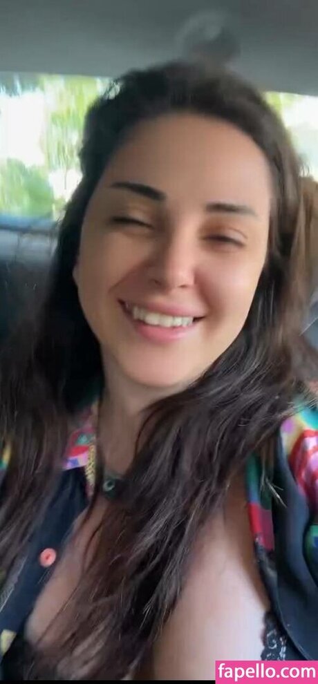 Deniz Ba da_ onlyfans sextape leak