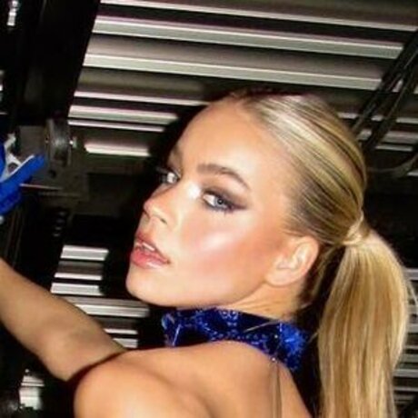 Alexa Blair Robertson onlyfans creator