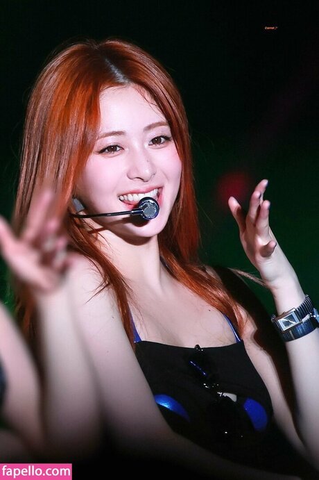 Huh Yunjin_ onlyfans leake