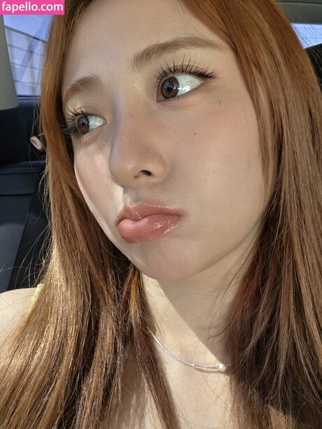 Huh Yunjin_ onlyfans pics leaked