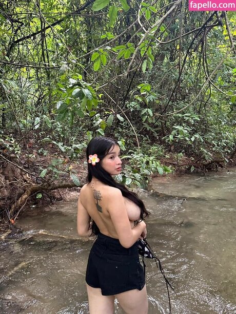 Nan Ma Htwe onlyfans naked