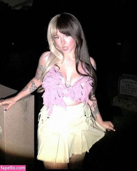 Melanie Martinez nudes onlyfans leak