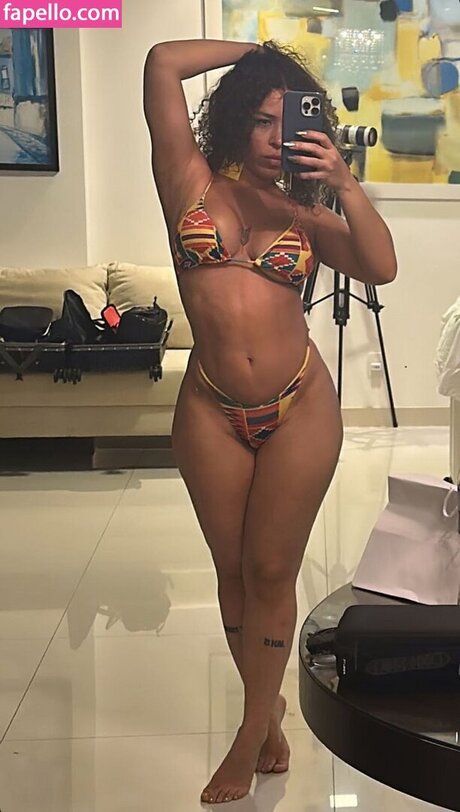 Cantora Flora Matos nude porn onlyfans