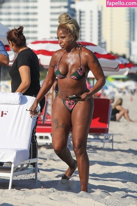 Mary J Blige naked onlyfans leaks