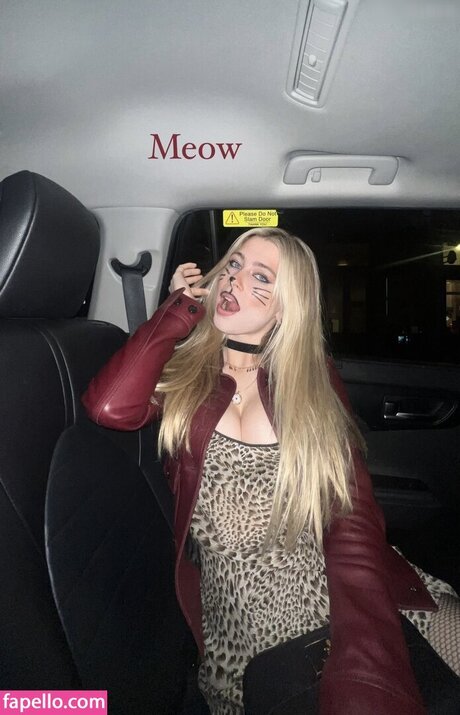 Clementine Vaughn onlyfans content