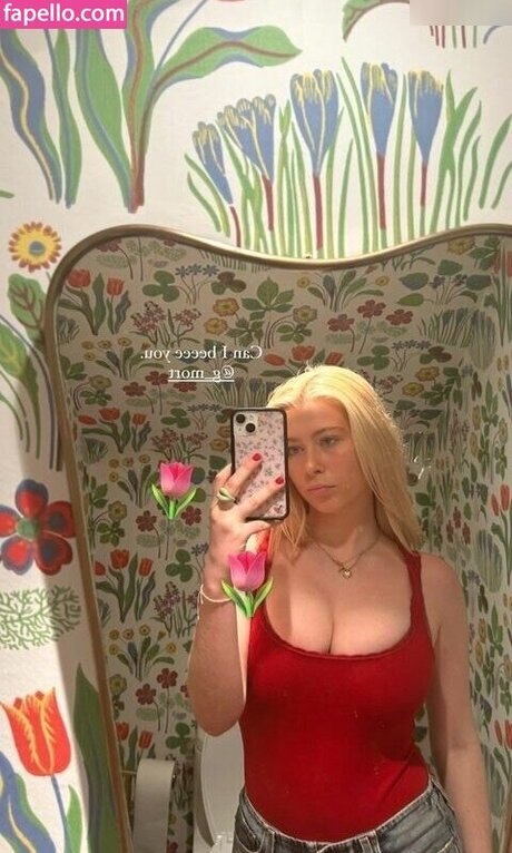 Clementine Vaughn onlyfans topless