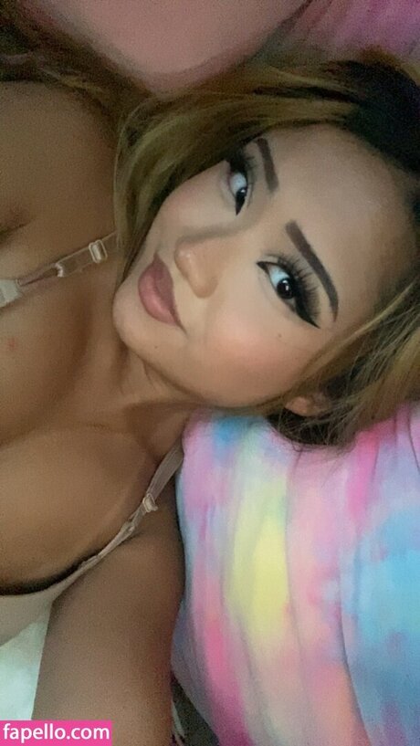 Miley Vang onlyfans hot