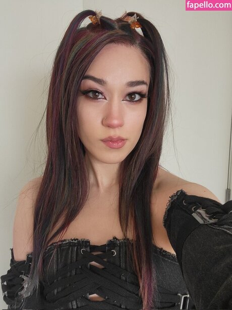 Queen Tofu Profile pic