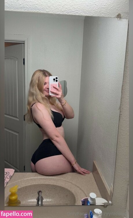 Izzy Nicole onlyfans naked