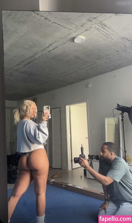 Simone Christensen naked on onlyfans