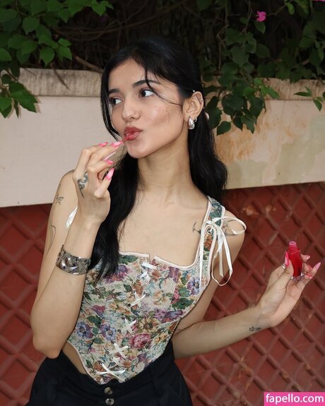 ishitasgj Profile pic