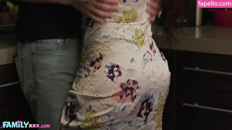 Kiki Peters onlyfans lean