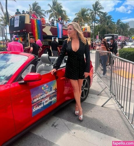 June Diane Raphael onlyfans content