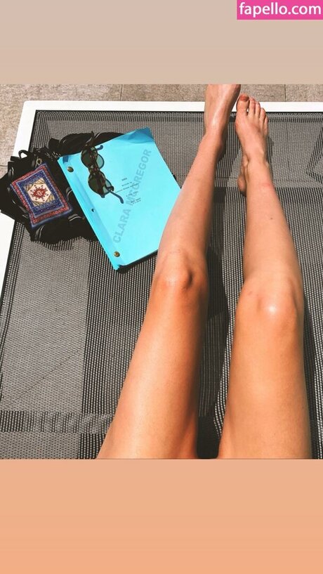 Clara McGregor onlyfans content type