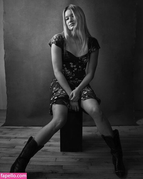 West Duchovny onlyfans leakes