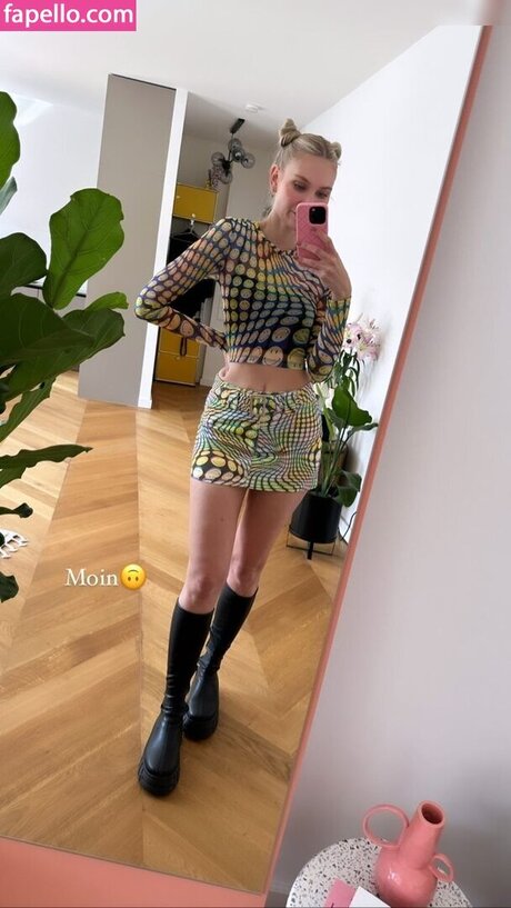 Carolin Niemczyk onlyfans leaked photos