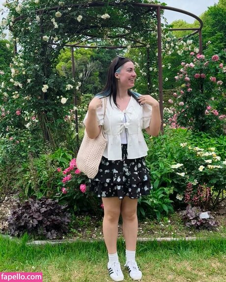 NicsandNacs onlyfans topless