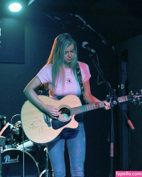 Zoe Clarke only fans leaked porn