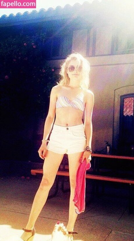 Skyler Samuels Profile pic