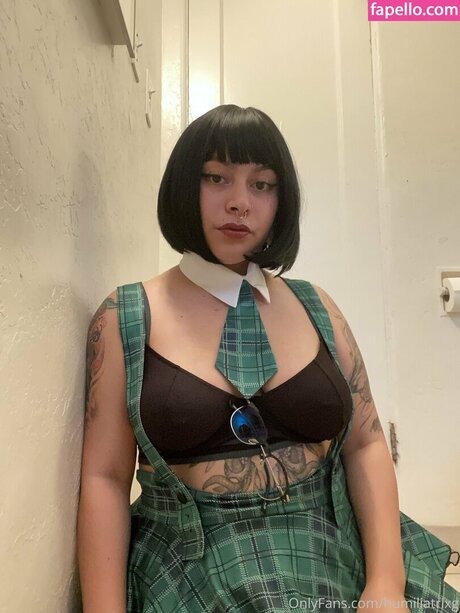 Humiliatrixg onlyfans leaks.
