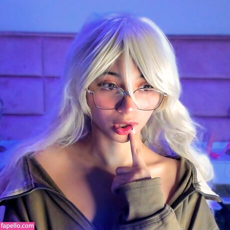 KiittyGang onlyfans content