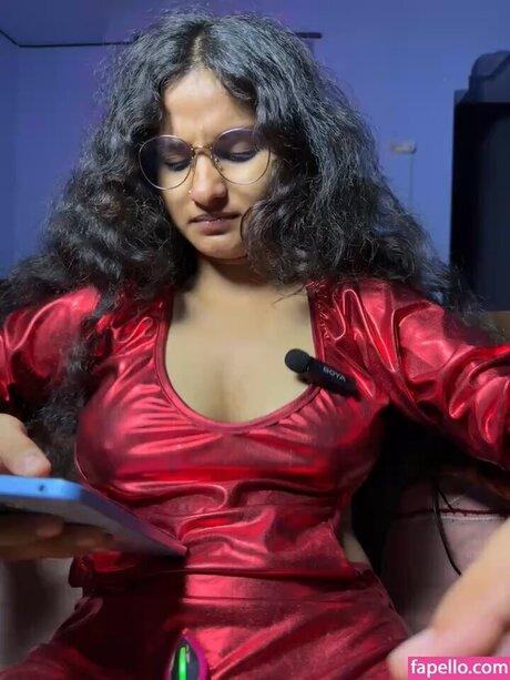 Khadija Fathima onlyfans nide