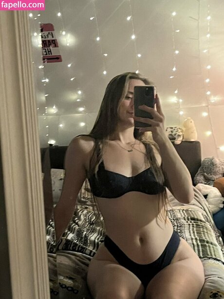 Peachyhal onlyfans naked