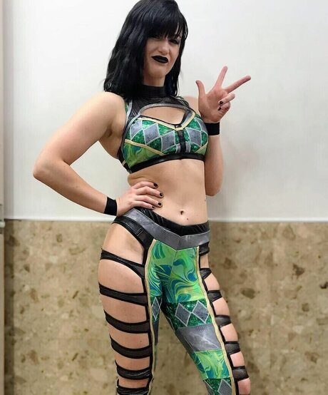 B Priestley onlyfans nudes leak