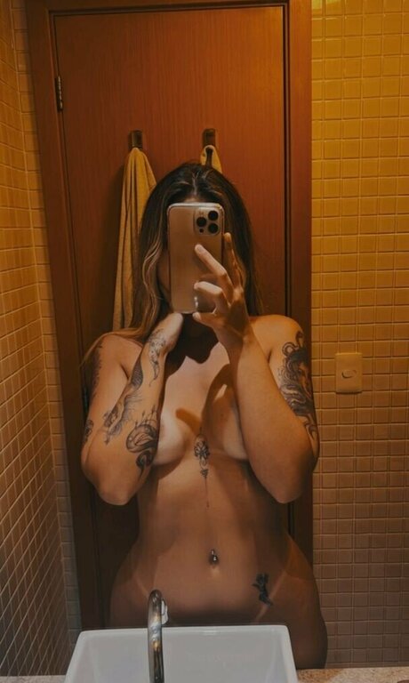 Pamela Sara onlyfans leaked pics