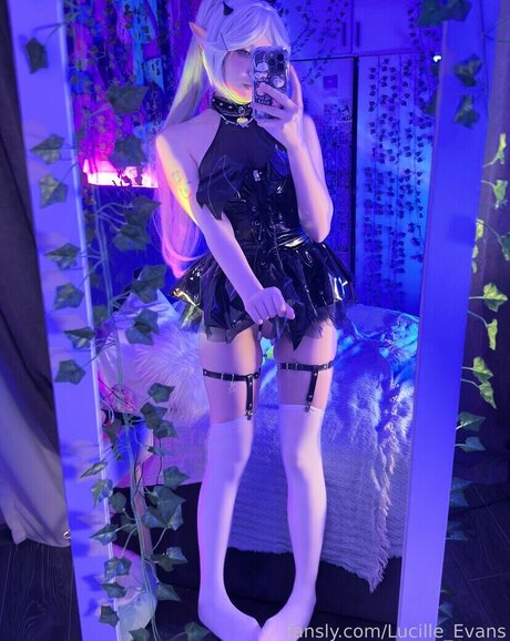 Lucille evans only fans nude leaks