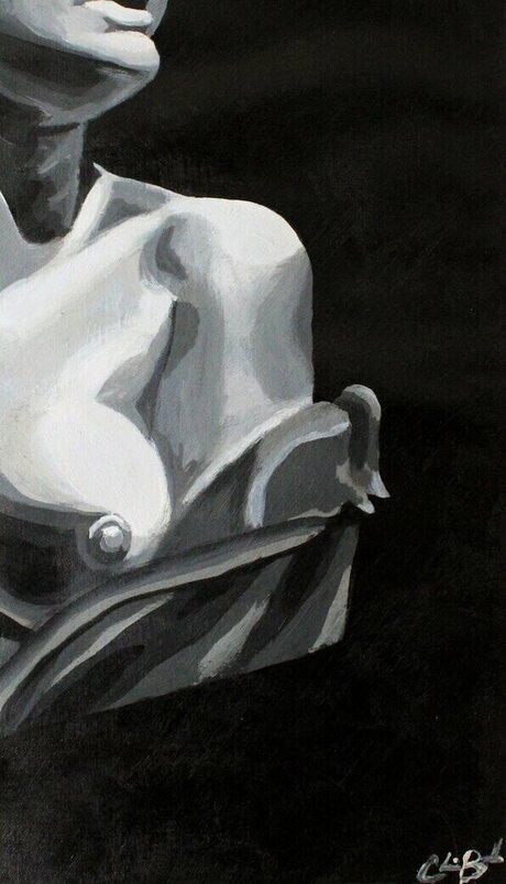 Gray Scale boobs onlyfans