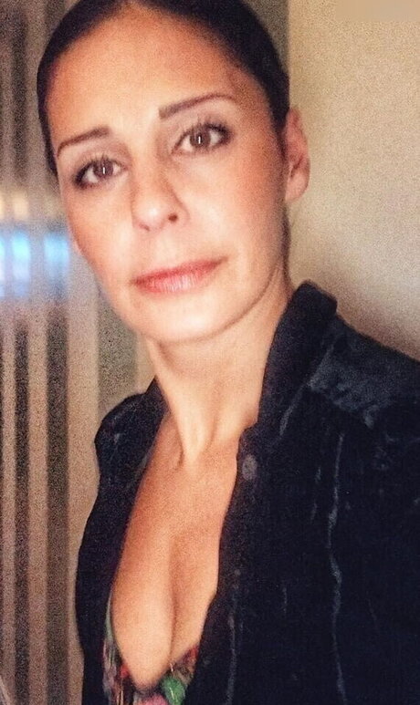 Funda Vanroy onlyfans sexy