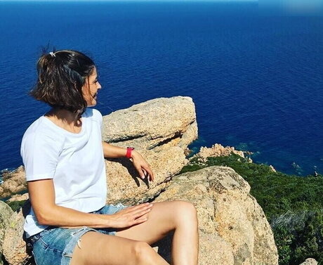 Funda Vanroy feet onlyfans