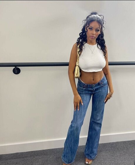 Littlejoiceee leaked onlyfans pics