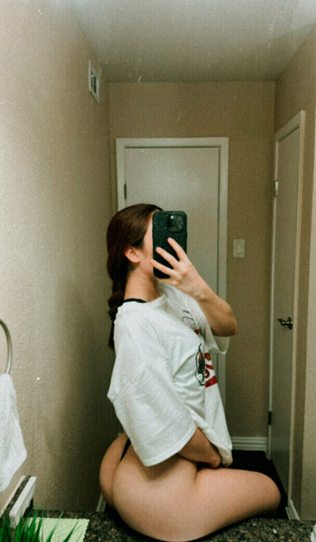 Nelly Becmac onlyfans porn