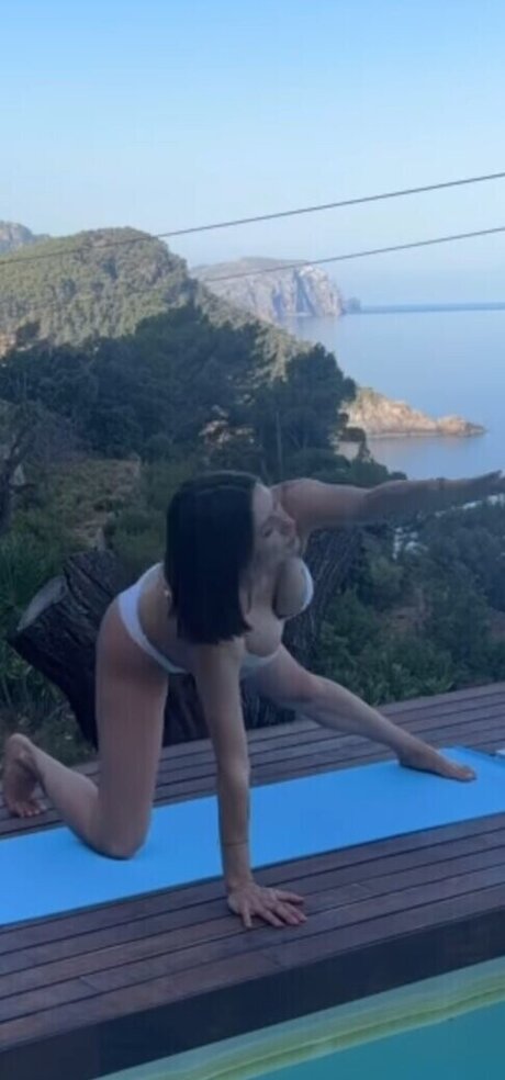 Jennifer Lange naked onlyfans