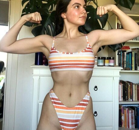 Lucy Holz onlyfans leak naked