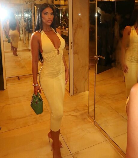 blonde shemale onlyfans free nude negative