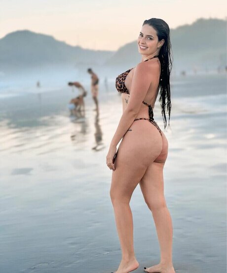 Thacila Caroliny naked onlyfans leaked