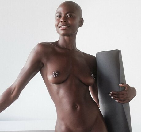 TrueNakedYoga leaks onlyfans porn