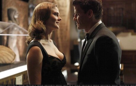 Emily Deschanel onlyfans leaks naked